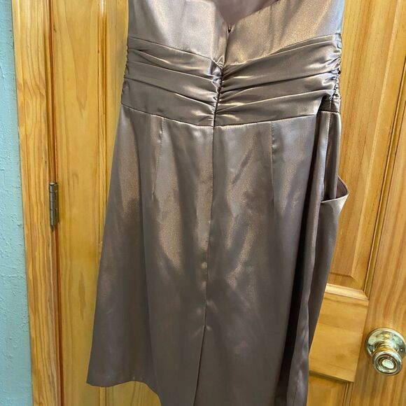 David’s Bridal size 10 short bridesmaids dress beautiful mushroom brown color - Picture 5 of 8
